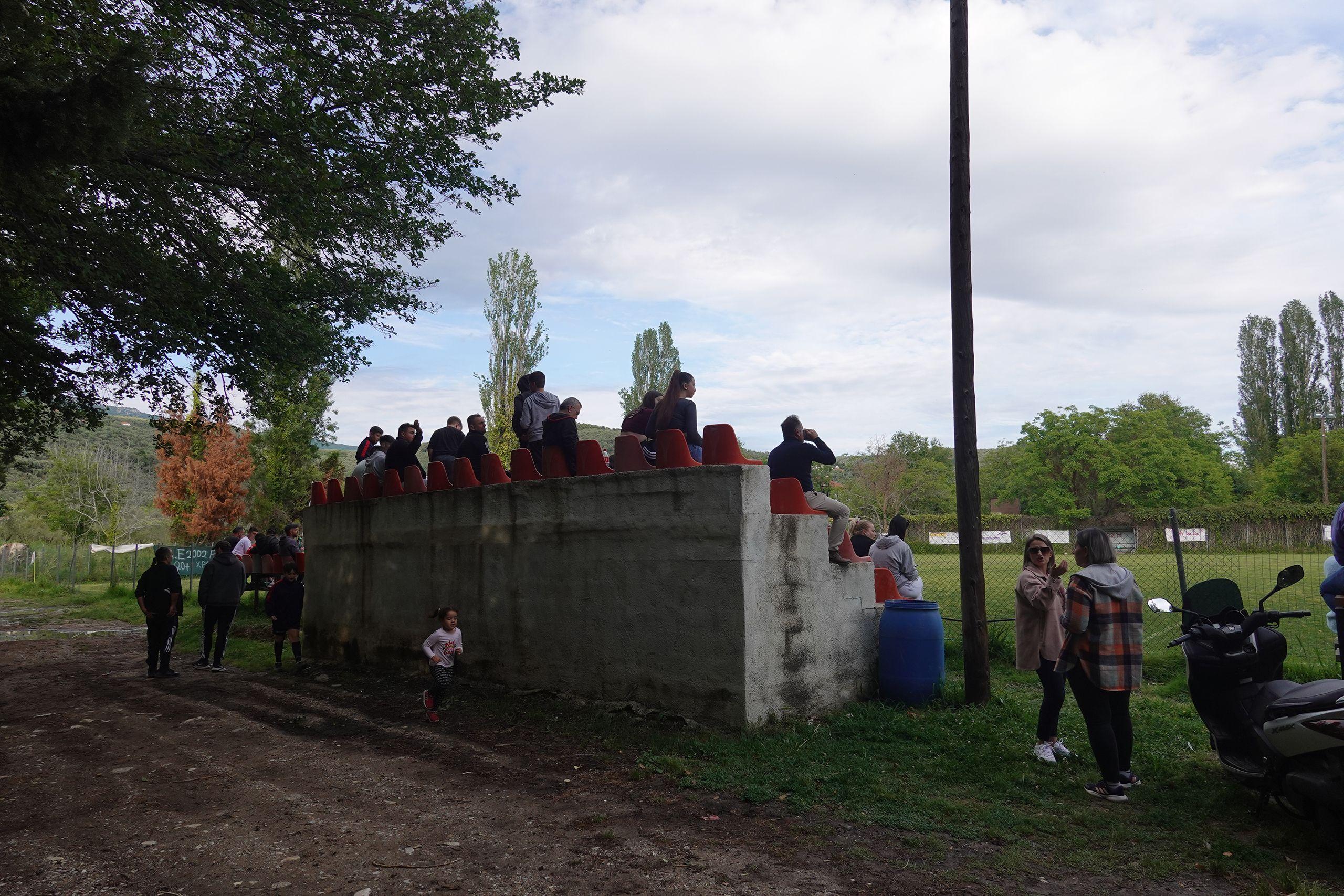 AE 2002 - Dafni Volou